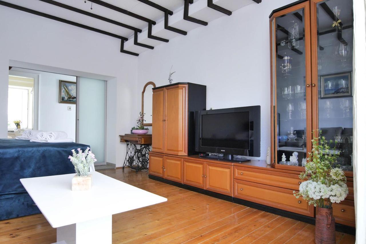 Apartment Beach Makarska Bagian luar foto